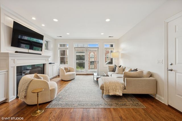 3543 N Southport Avenue 3S, Chicago, IL 60657