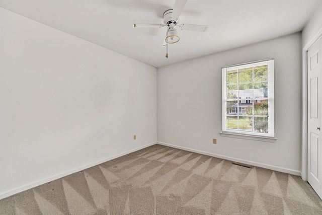 1040 Barrens Village CT, Roanoke, VA 24019