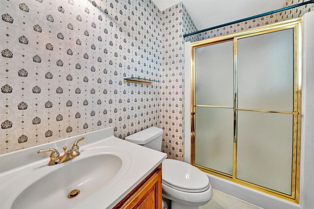 1040 Barrens Village CT, Roanoke, VA 24019