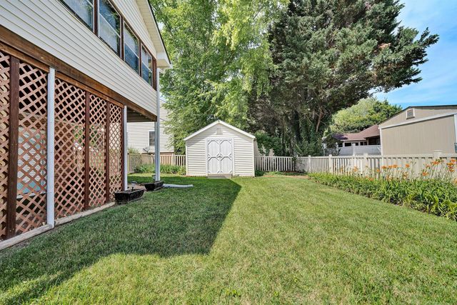 1040 Barrens Village CT, Roanoke, VA 24019