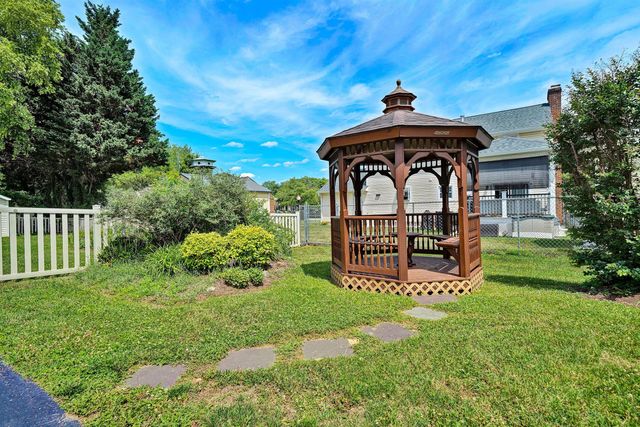 1040 Barrens Village CT, Roanoke, VA 24019