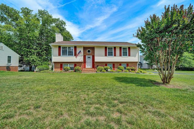 1040 Barrens Village CT, Roanoke, VA 24019
