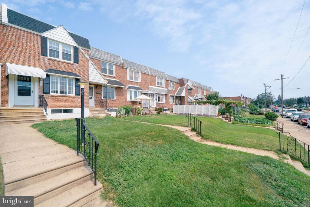 2833 KNORR ST, Philadelphia, PA 19149