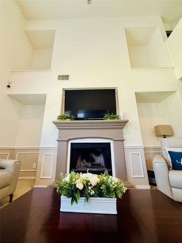8132 Guadalupe Road, Arlington, TX 76002
