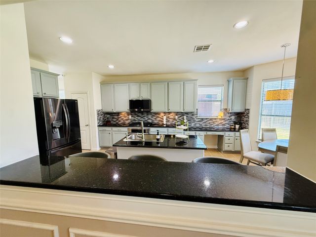 8132 Guadalupe Road, Arlington, TX 76002