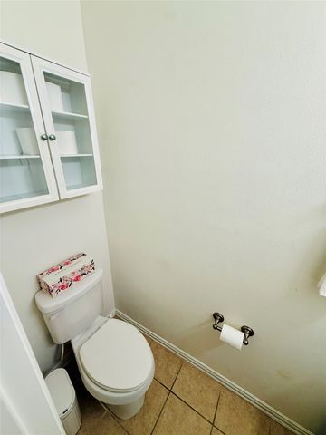8132 Guadalupe Road, Arlington, TX 76002