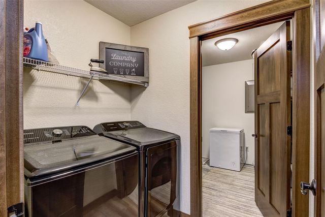 5609 Green Park Drive, Eau Claire, WI 54703