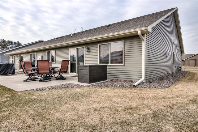 5609 Green Park Drive, Eau Claire, WI 54703