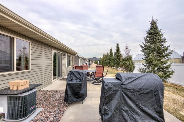 5609 Green Park Drive, Eau Claire, WI 54703