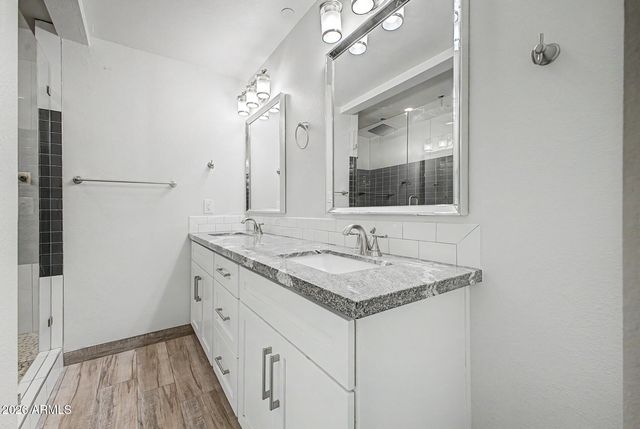 6907 E PORTLAND Street, Scottsdale, AZ 85257