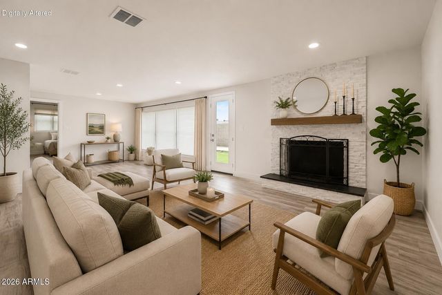 6907 E PORTLAND Street, Scottsdale, AZ 85257