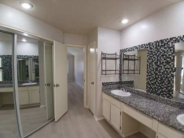 2931 Auburn Drive, Pearland, TX 77584