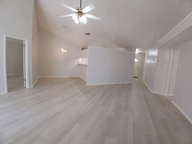 2931 Auburn Drive, Pearland, TX 77584