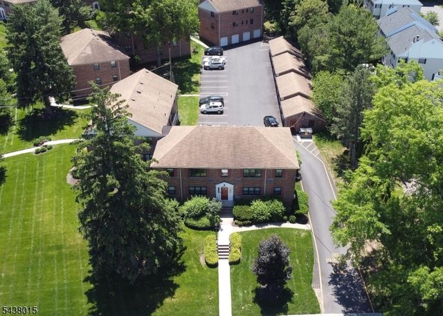 9 West Ct 2B, Westfield Town, NJ 07090