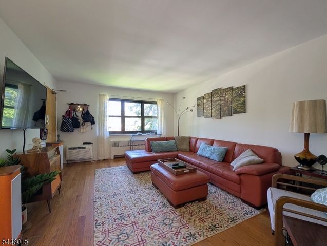 9 West Ct 2B, Westfield Town, NJ 07090