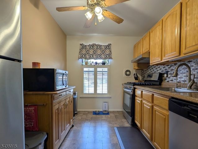 9 West Ct 2B, Westfield Town, NJ 07090