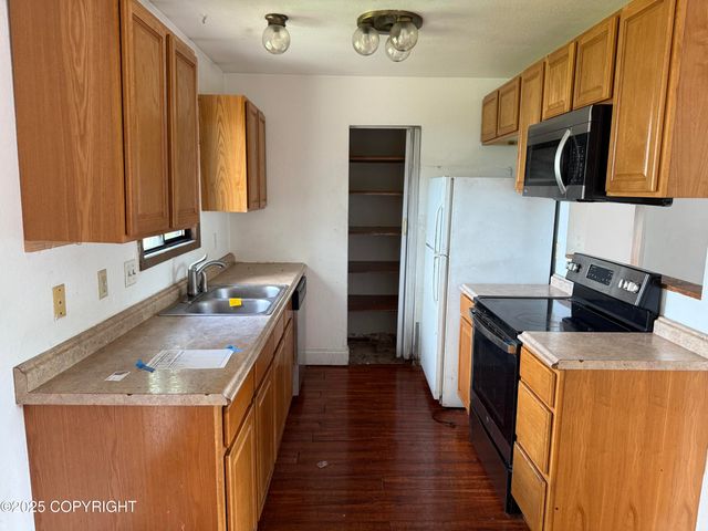 7811 Kiana Circle, Anchorage, AK 99507