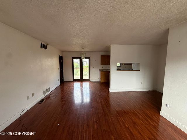 7811 Kiana Circle, Anchorage, AK 99507