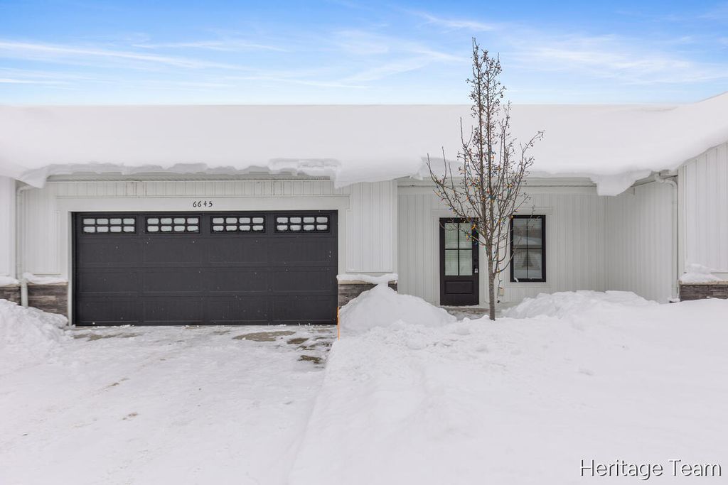 6645 Croft Lane 30, Hudsonville, MI 49426