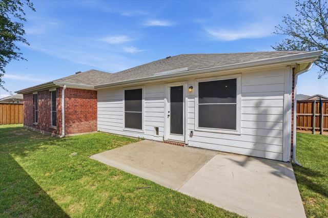 507 Clairmont Street, Farmersville, TX 75442