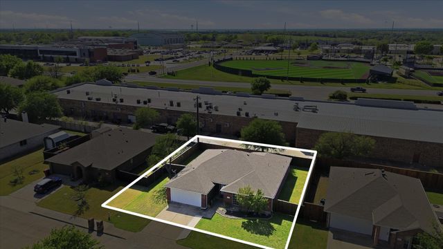 507 Clairmont Street, Farmersville, TX 75442