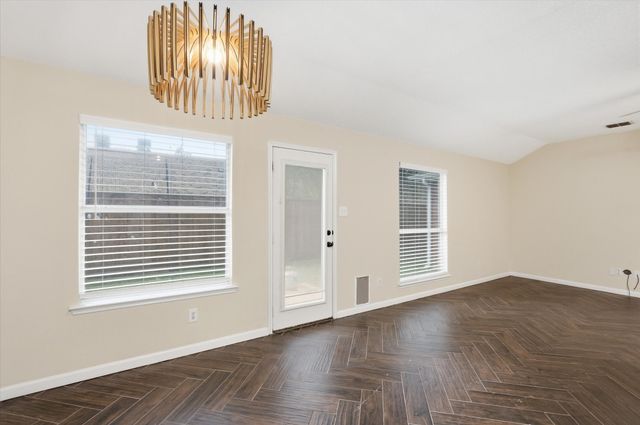 507 Clairmont Street, Farmersville, TX 75442