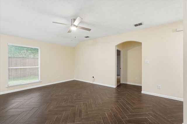 507 Clairmont Street, Farmersville, TX 75442