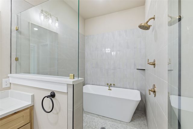 709 Anne Road, Van Alstyne, TX 75495