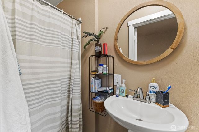 6011 Roberts Road, Bellingham, WA 98226