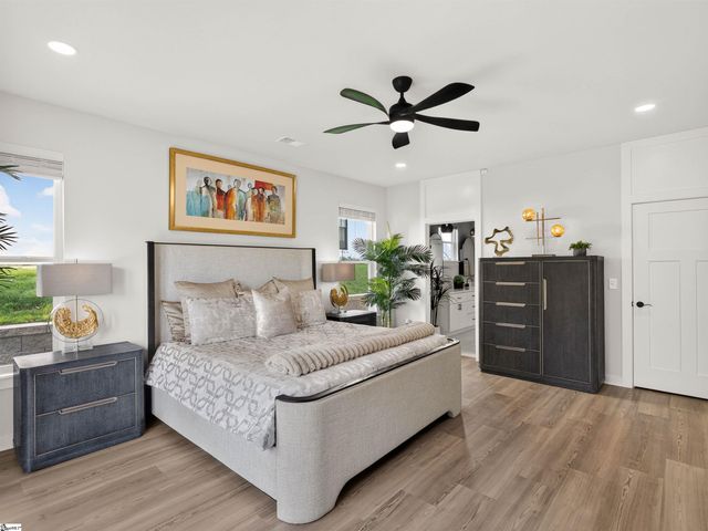 29 Harbor Drive, Greenville, SC 29611