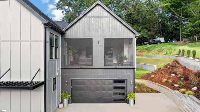 29 Harbor Drive, Greenville, SC 29611