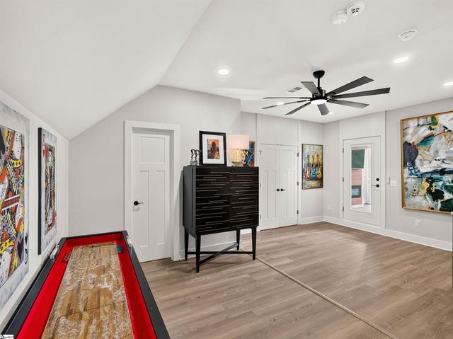 29 Harbor Drive, Greenville, SC 29611