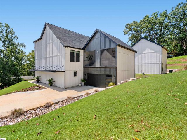 29 Harbor Drive, Greenville, SC 29611