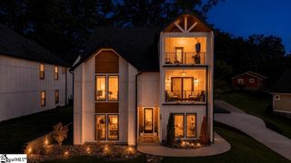 29 Harbor Drive, Greenville, SC 29611