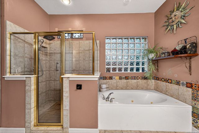 24815 BIRDIE RDG, San Antonio, TX 78260