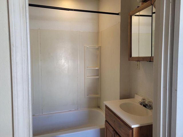 412 Congress STREET, Eau Claire, WI 54703