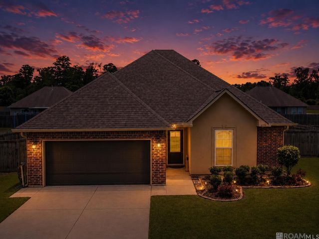20036 Scarlett Ln, Ponchatoula, LA 70454