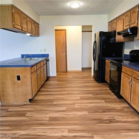 13968 W Sprague Road, Middleburg Heights, OH 44130
