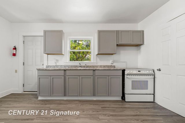 928 N Webster Street, Saginaw, MI 48602
