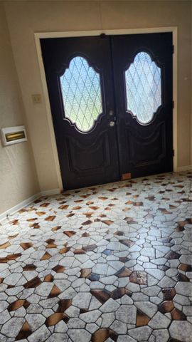 530 S 12th Street, Silsbee, TX 77656