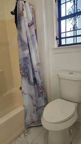 530 S 12th Street, Silsbee, TX 77656