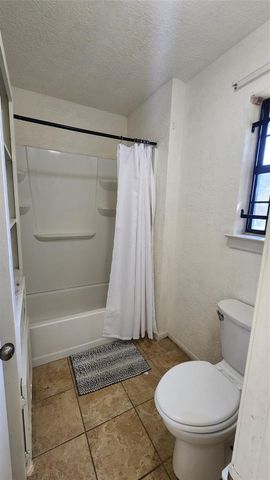 530 S 12th Street, Silsbee, TX 77656