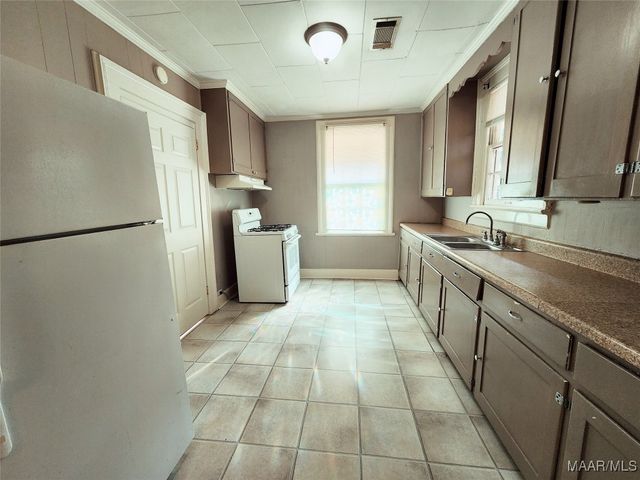 1536 St Charles Avenue, Montgomery, AL 36107