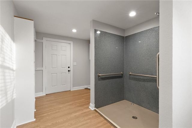 2961 Lockridge Avenue, Kansas City, MO 64128