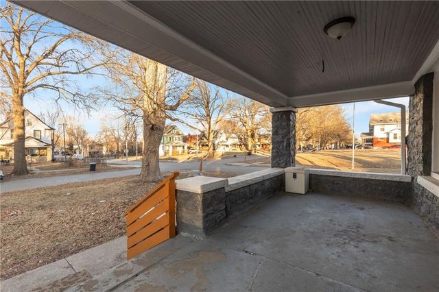 2961 Lockridge Avenue, Kansas City, MO 64128