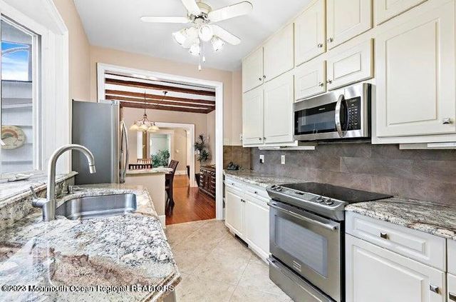 214 Cliftwood Road, Oakhurst, NJ 07755