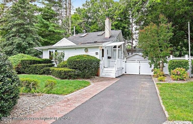 214 Cliftwood Road, Oakhurst, NJ 07755
