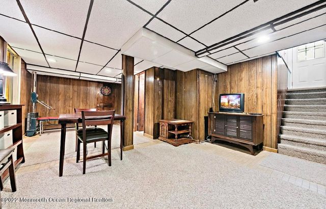 214 Cliftwood Road, Oakhurst, NJ 07755