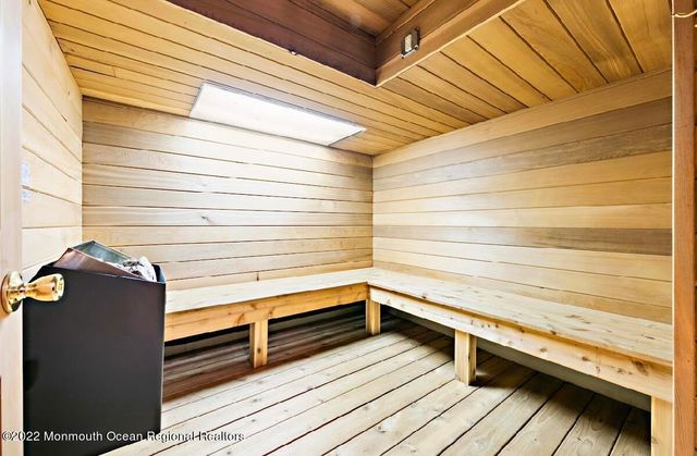 214 Cliftwood Road, Oakhurst, NJ 07755