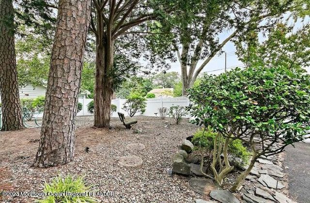 214 Cliftwood Road, Oakhurst, NJ 07755